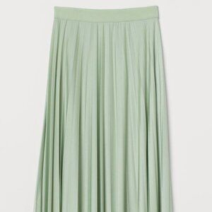 H&M Light Green Pleated Jersey Skirt - Medium
